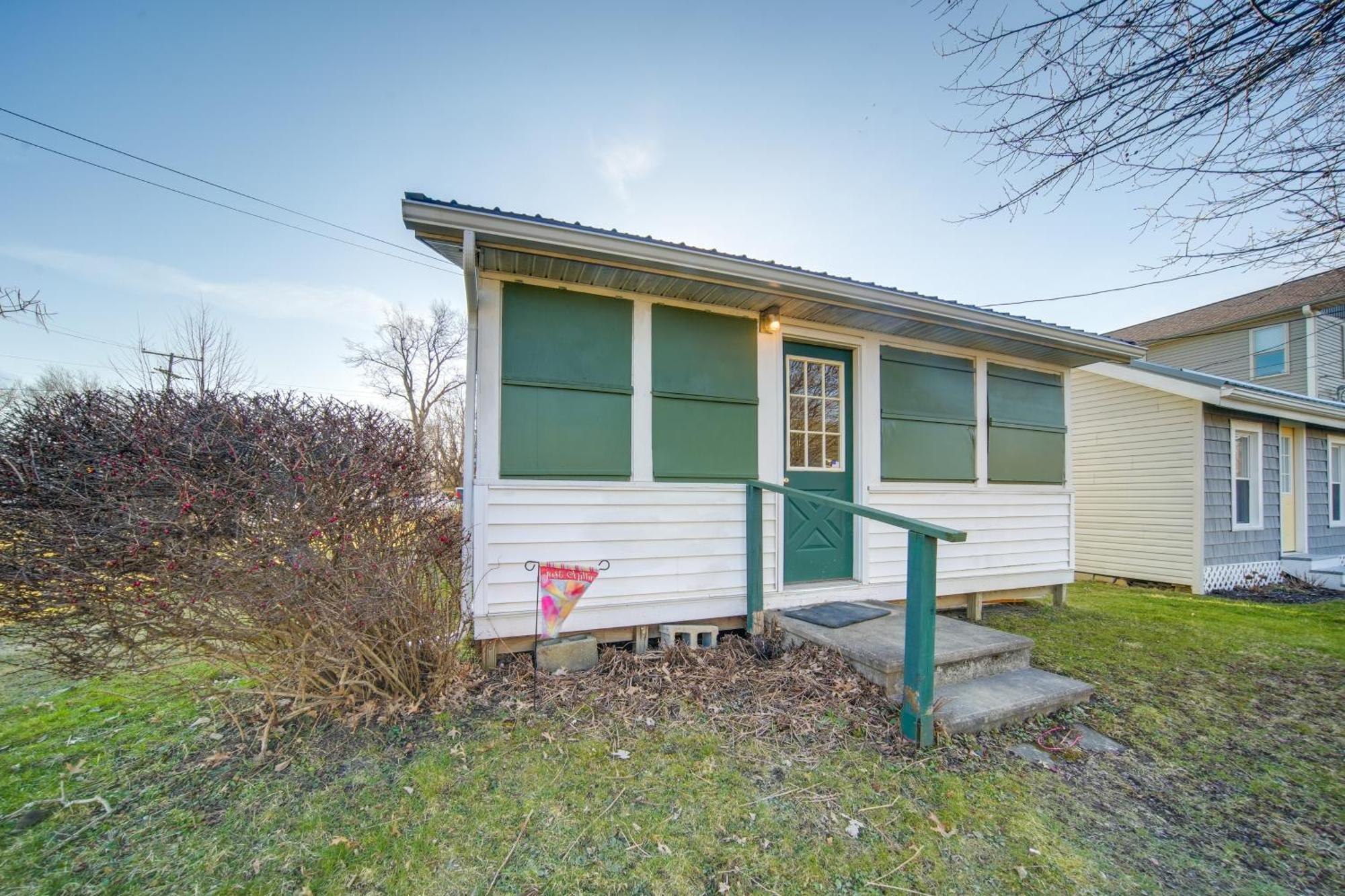 Charming Cottage With Yard Less Than 1 Mi To Lake Erie! Geneva Exterior photo